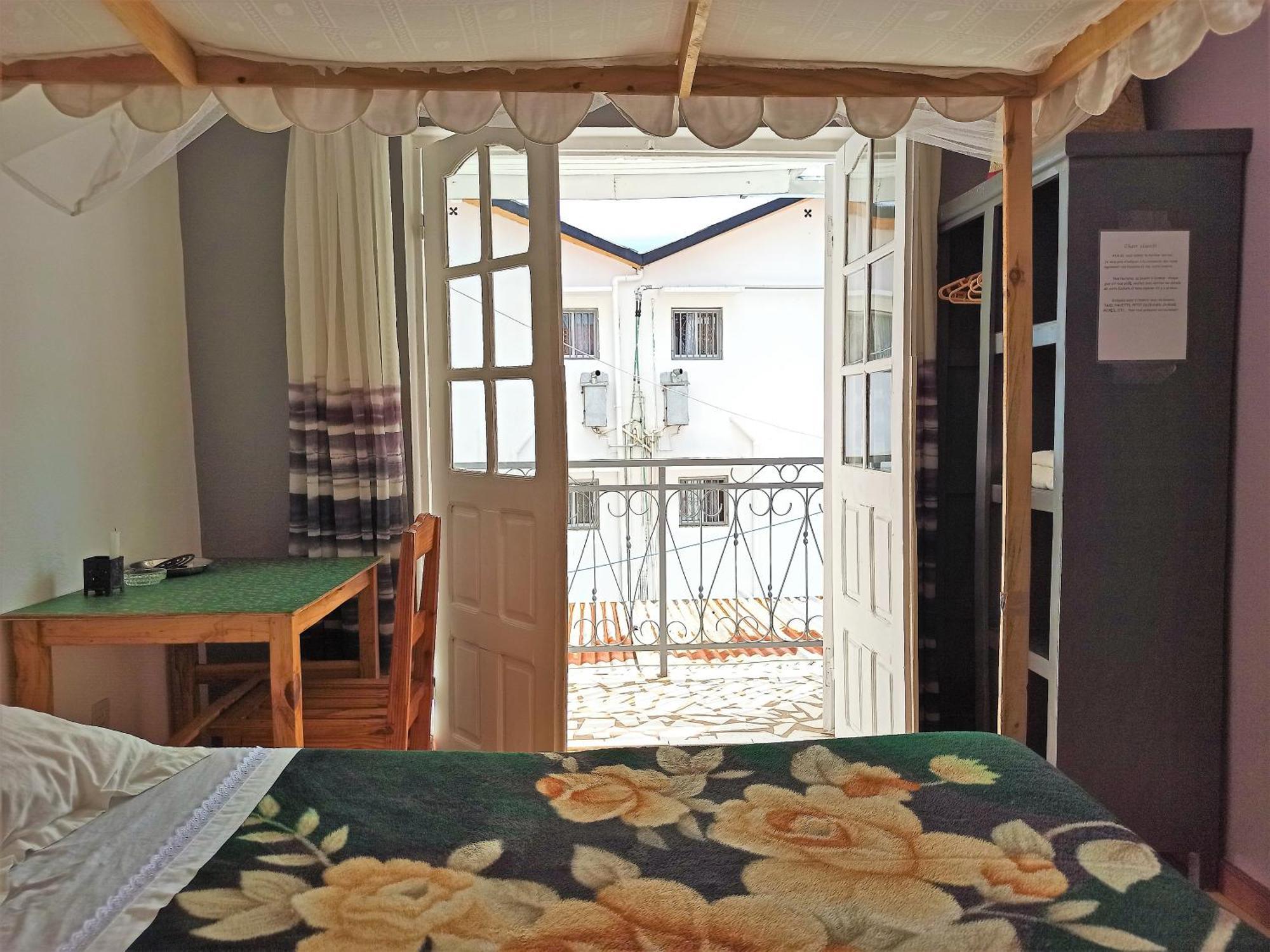 Chez Jeanne Chambre D'Hote 塔那那利佛 外观 照片